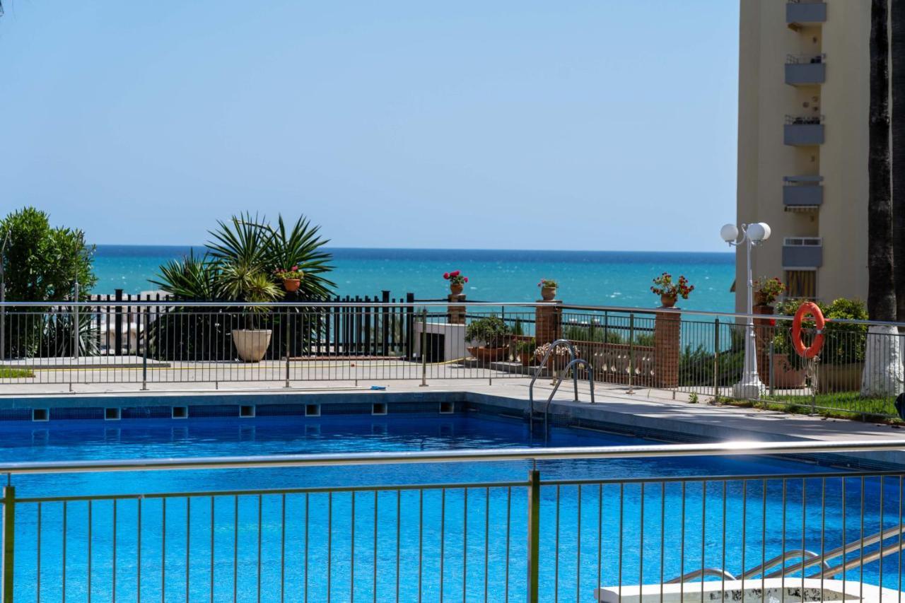 Apartamento Benalmadena Puerto Marina Apartment Exterior photo