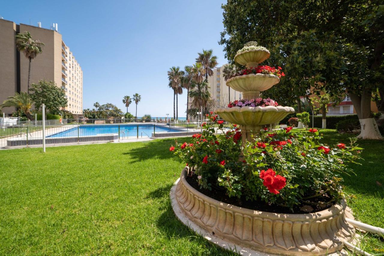 Apartamento Benalmadena Puerto Marina Apartment Exterior photo
