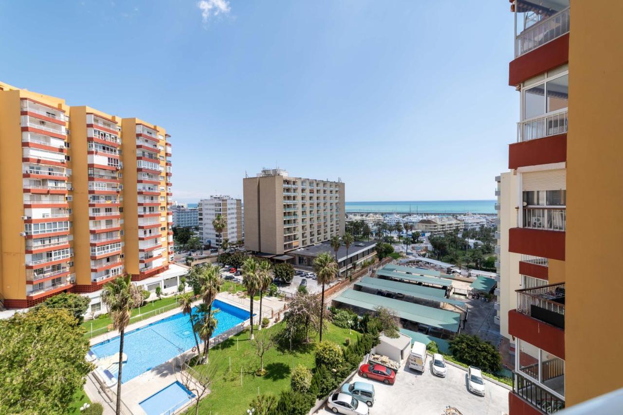 Apartamento Benalmadena Puerto Marina Apartment Exterior photo