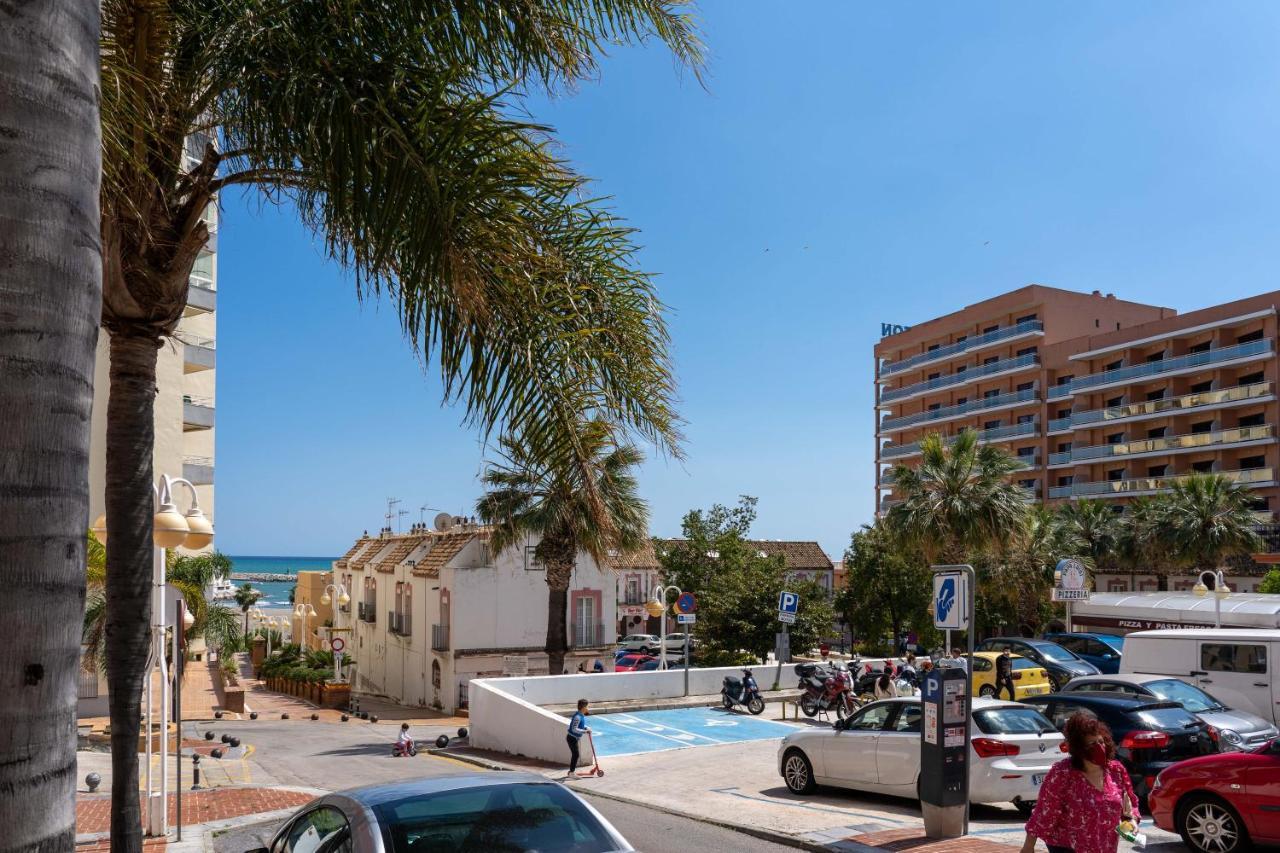 Apartamento Benalmadena Puerto Marina Apartment Exterior photo