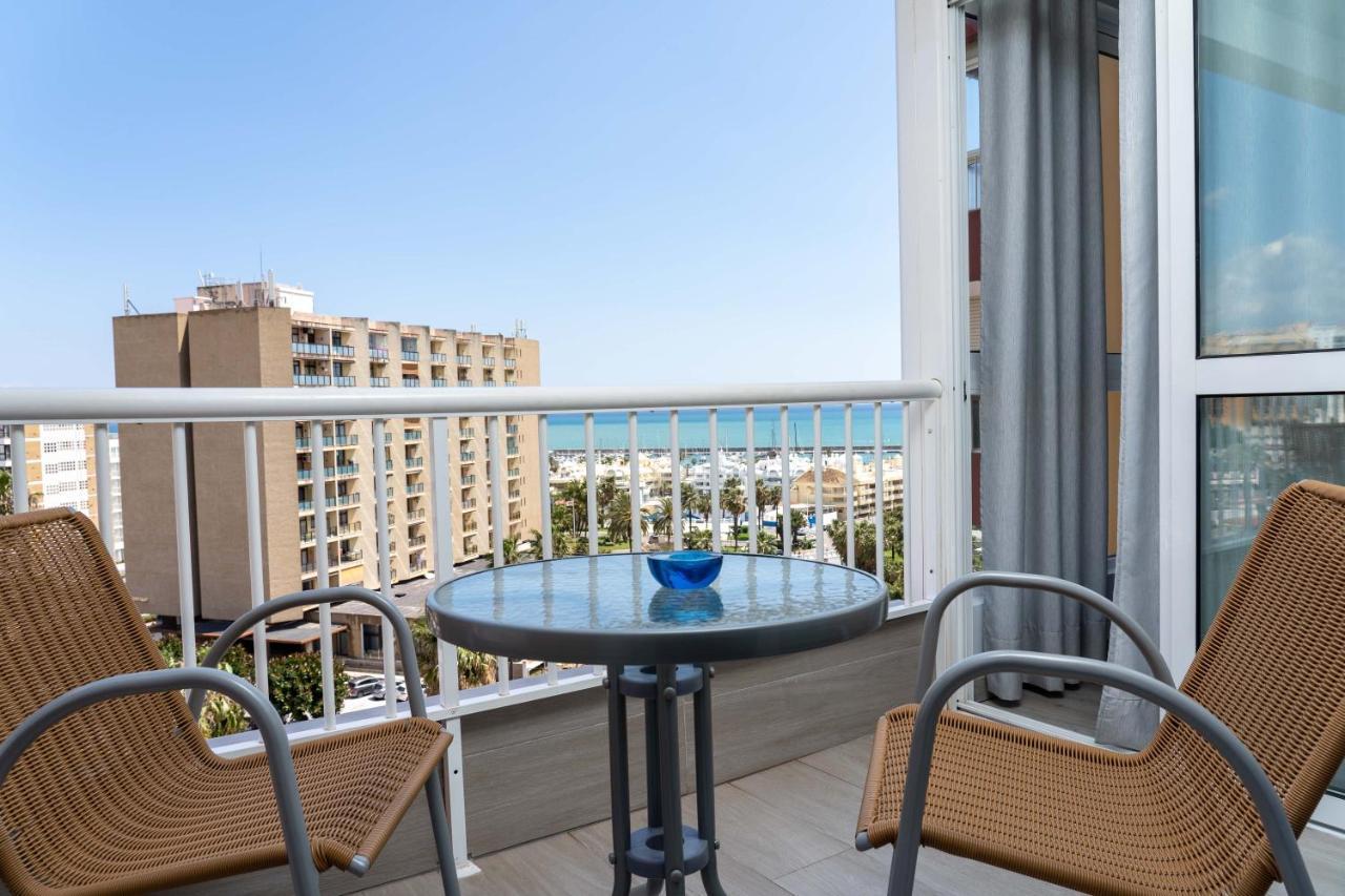 Apartamento Benalmadena Puerto Marina Apartment Exterior photo