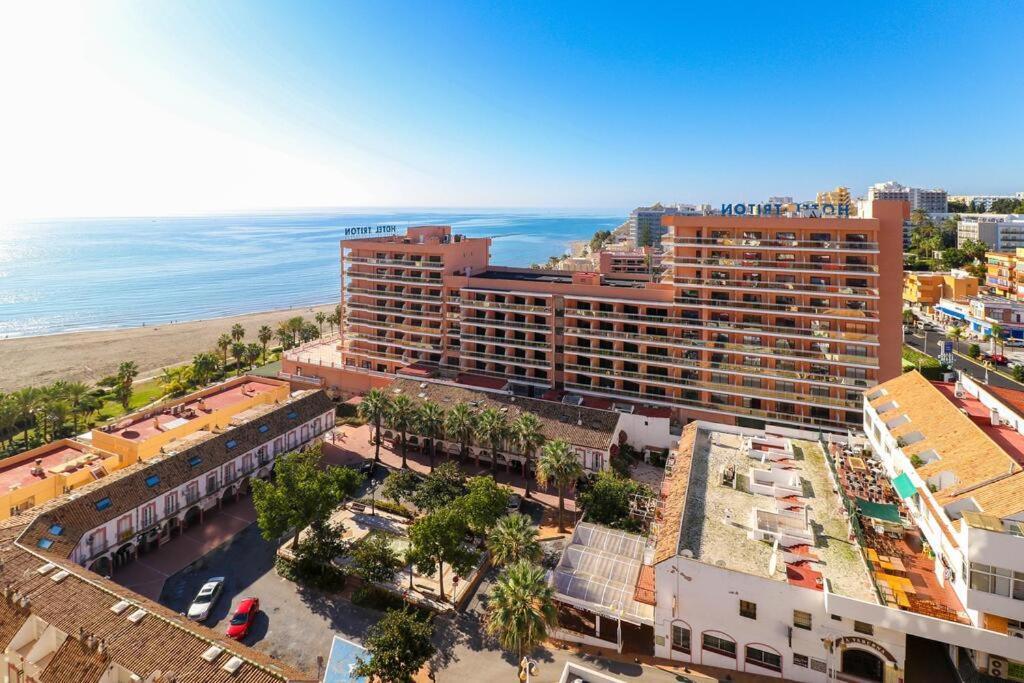 Apartamento Benalmadena Puerto Marina Apartment Exterior photo